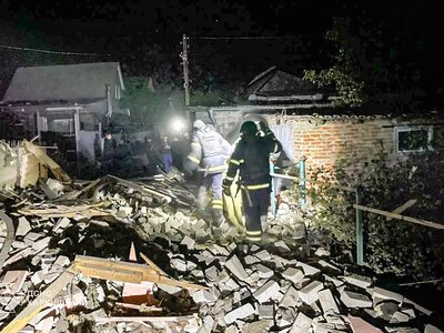 Наслідки удару по Балаклії показала ДСНС: загинуло літнє подружжя
