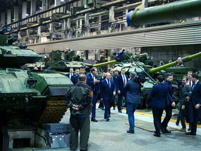 Війна виснажує економіку росії – дефіцит бюджету зростає, резерви тануть, а борги дорожчають – АР