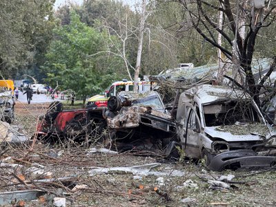 У Сумах триває ліквідація наслідків ворожого удару 18 вересня