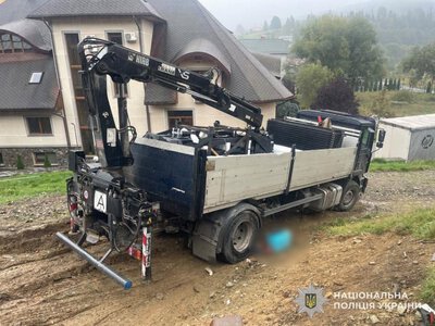 У Східниці водій вантажівки заднім ходом на смерть збив пішохода