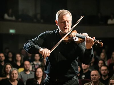 Російського скрипаля Лундстрема заочно засудили до 10 років за пропаганду на Херсонщині