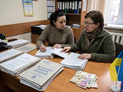 За бронювання доведеться платити більше: зарплатний поріг може зрости до 28 638 грн