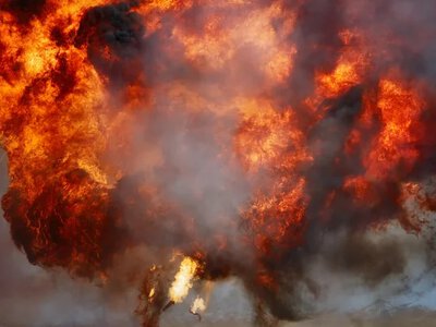 Атака рф на Нікопольщину: пошкоджено торговельний центр, є постраждалі