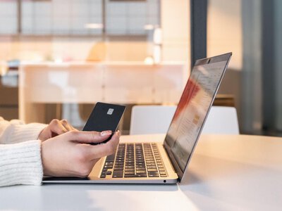 Чи треба платити податок за продаж речей на OLX