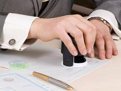 На Львівщині держреєстраторку підозрюють у махінаціях з нерухомістю