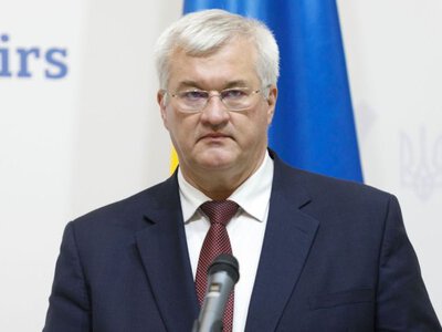 Україна закликає світові уряди закрити мережу центрів Русский дом