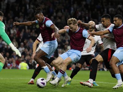 Бернлі та Дербі зіграли 1:1 після гола в компенсований час — Sky Sports News