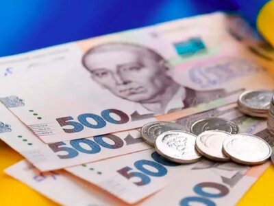 Державна допомога ВПО: кому платять 2000 і 3000 грн та коли можуть забрати виплати