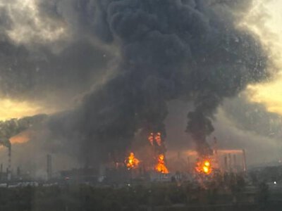У Московський НПЗ поцілили далекобійними дронами, – СБУ