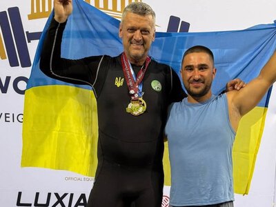 Виноградівець Михайло Гал здобув золото на чемпіонаті світу з важкої атлетики (ФОТО, ВІДЕО)