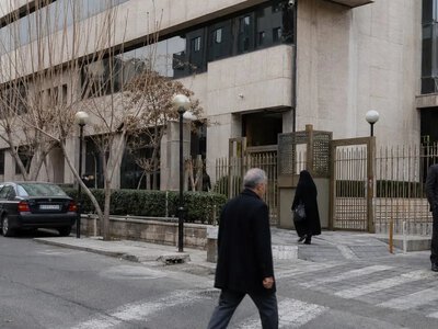 Франція викличе посла Ірану через закриття центру в Тегерані — Daily Maverick