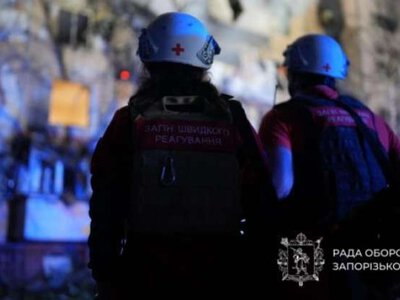 Ворог атакував багатоповерхівку Запоріжжя, є поранені
