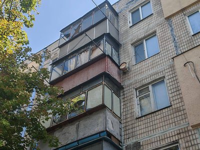 На Дніпропетровщині внаслідок російських атак постраждала 20-річна жінка