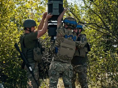 Тактичні комплекси РЕБ «Дамба» і «Буковель»: як воїни 14 бригади протидіють російським БпЛА на фронті