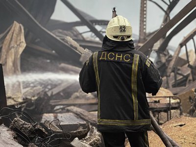 Тривають пожежі і вибухи: які об'єкти Київщини повністю знищено