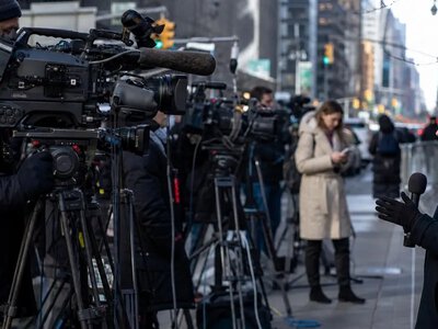 Телепул Білого дому припинить висвітлювати Трампа після заборони CNN — CNBC