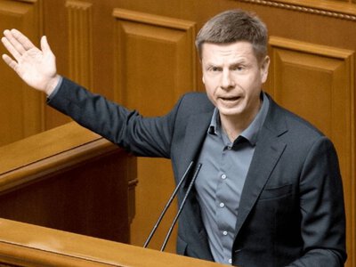 У машині нардепа Гончаренка знайшли прослушку