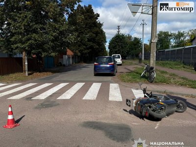 На Житомирщині за два дні травмувалися двоє водіїв двоколісників: одному 62 роки, іншому – 18