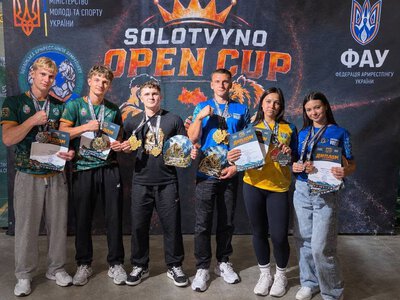 Спортсмени з Козельщини вибороли шість нагород на всеукраїнському турнірі з армрестлінгу
