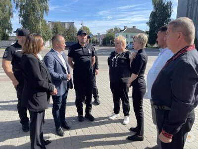Дороги, ветеранський хаб і безпека: що обговорили представники ОП під час візиту на Камінь-Каширщину
