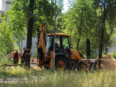 На Теремках тривають будівельно-монтажні роботи з прокладання теплотраси: чому кияни знову обурені діями влади