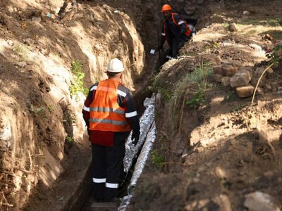 Понад 800 метрів нових труб: у Саксаганському районі Кривого Рогу реконструюють тепломережу