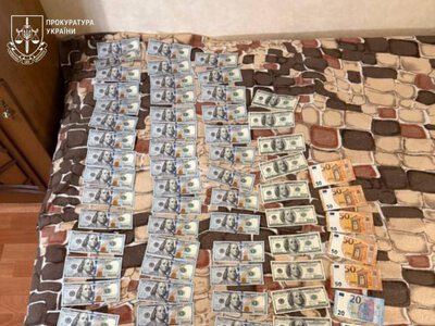 За фіктивну депресію просили $3000: на Одещині лікаря й медсестру взяли під варту