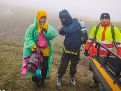 Двоє мукачівців заблукали на горі Стій через туман і дощ (ФОТО)