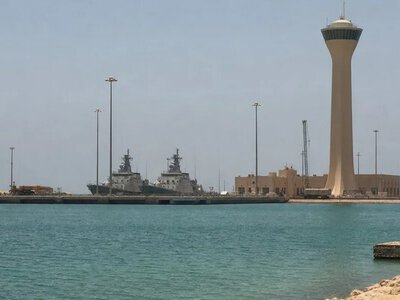 Іран атакував базу ВМС США в Бахрейні до евакуації родин — CBS News