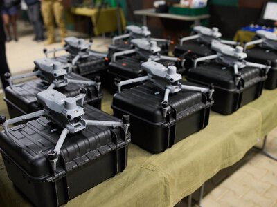 Івано-Франківська громада передала 50 полку Нацгвардії дев’ять дронів Matrice 4