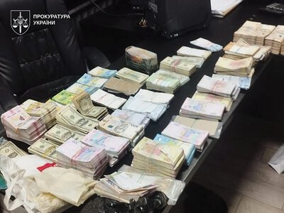 На малозабезпечених оформлювали ФОПи: в ОГП заявили, що через злочинну схему пройшло 23,5 млрд грн