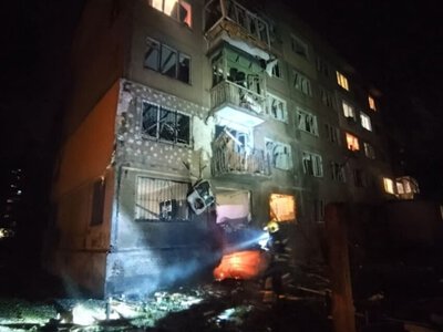 Росіяни влучили по багатоповерхівці на лівому березі Києва, є постраждалі