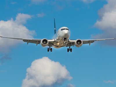 Аеропорти США паралізував збій зв’язку: тисячі рейсів затримали та скасували