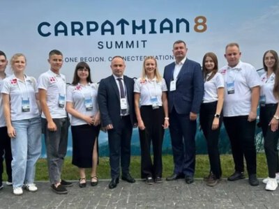 Одинадцятикласник із Оваднівської громади взяв участь у саміті «Карпатської вісімки»