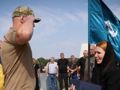 У Запоріжжі попрощалися з поліцейським та військовослужбовцем Романом Алешкевичем, який загинув на Донеччині (фото, відео)