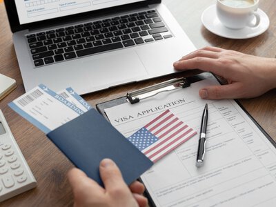 Віза до США для українців: скільки коштує дозвіл на 10 років і де його отримати