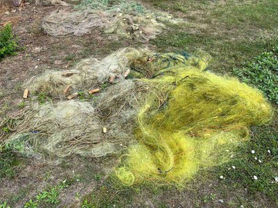 На Дніпрі поблизу Худяків екоінспектори виявили понад 800 метрів браконьєрських сіток