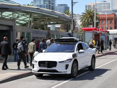 Waymo запустила з Visa знижки на поїздки до громадського транспорту