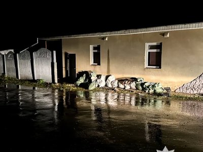 У Вербі 17-річна мотоциклістка врізалася у стіну магазину: дівчина в лікарні