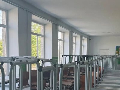 Шкільні меблі передали одному із закладів Білозерської громади