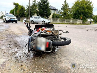 На Калущині зіткнулися Land Rover та мотоцикл: травмувалися двоє людей