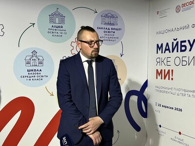 В Олешках перебуває 47 дітей, ситуація критична, – очільник Мінрегіону Безгін