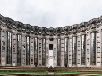 Тут знімали Голодні ігри: як відновлюють незвичайний комплекс соціального житла поблизу Парижа