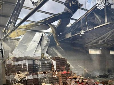 ​На Одещині через російські удари пошкоджено склади, є загиблий і поранені