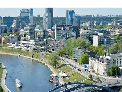 Литва проєктує підстанцію біля Калінінграда, розраховану, щоб витримати атаку «шахедів»