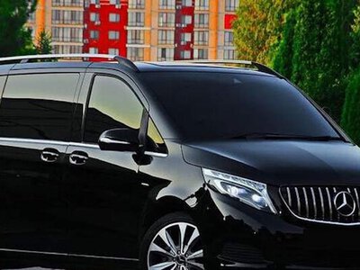 Кравченко виїхав за кордон на Mercedes львівської фірми: власник пояснив, як авто опинилося у ексгенпрокурора