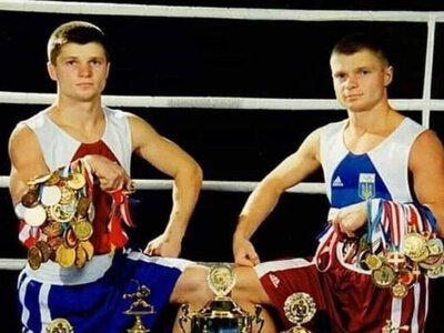 Маленькі брати Клички, які втекли з України: де зараз відомі близнюки-боксери Сидоренки