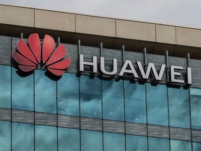 Колишній інженер Skycom заявив у суді, що фактично працював на Huawei в Ірані (ВІДЕО)