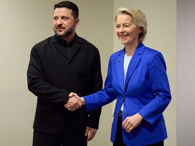 ЄС пов'язав нове фінансування України з економічними реформами - Bloomberg