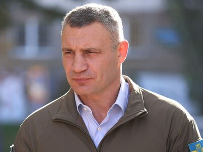 Атака на Київ: наслідки падіння уламків у районах міста